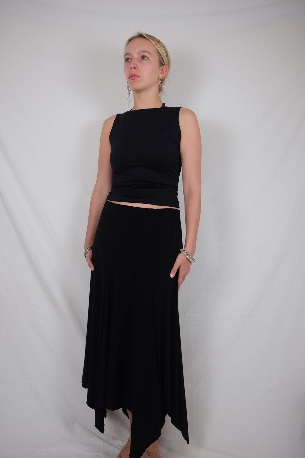 black flowy Must skirt