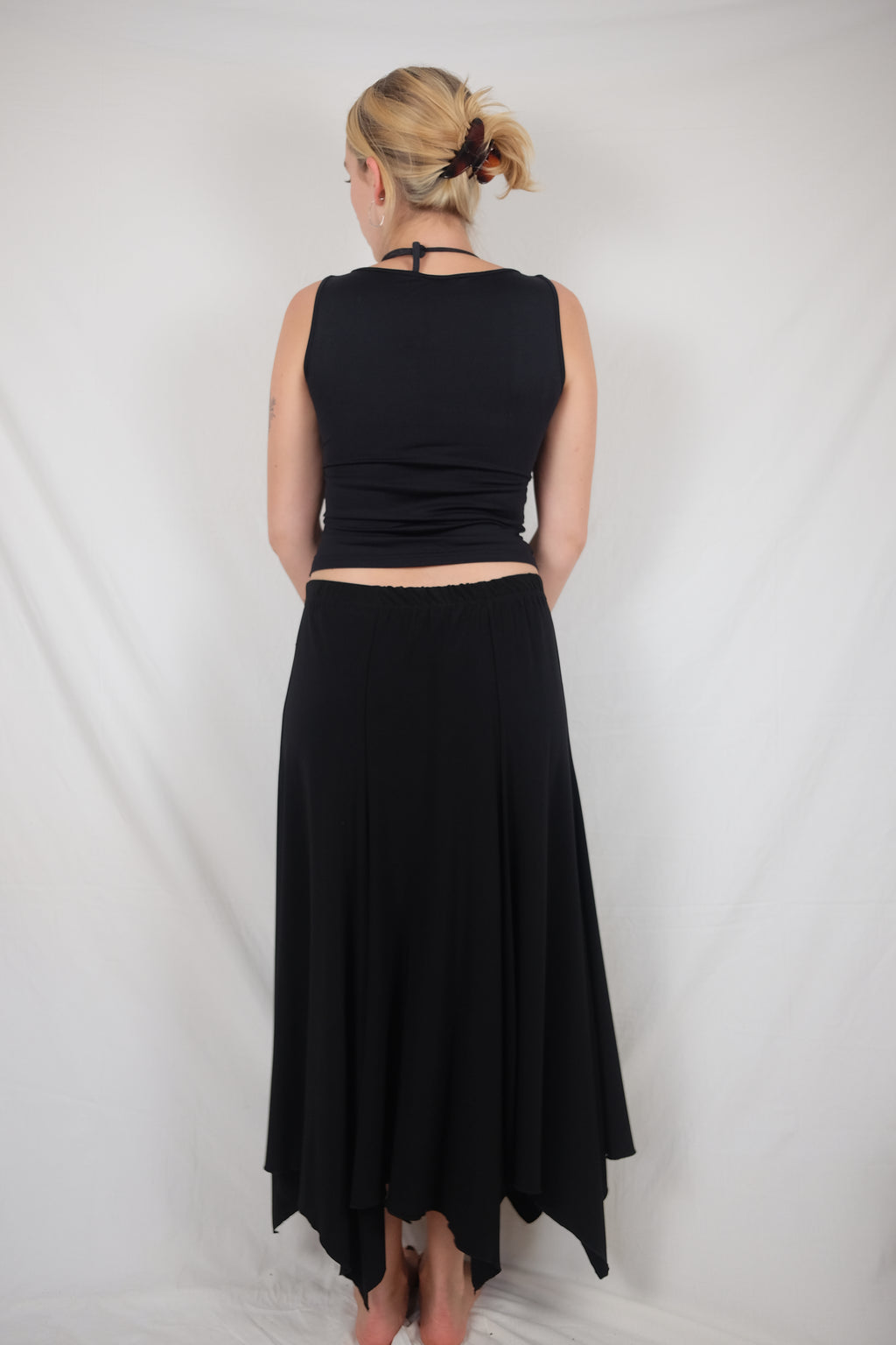 black flowy Must skirt