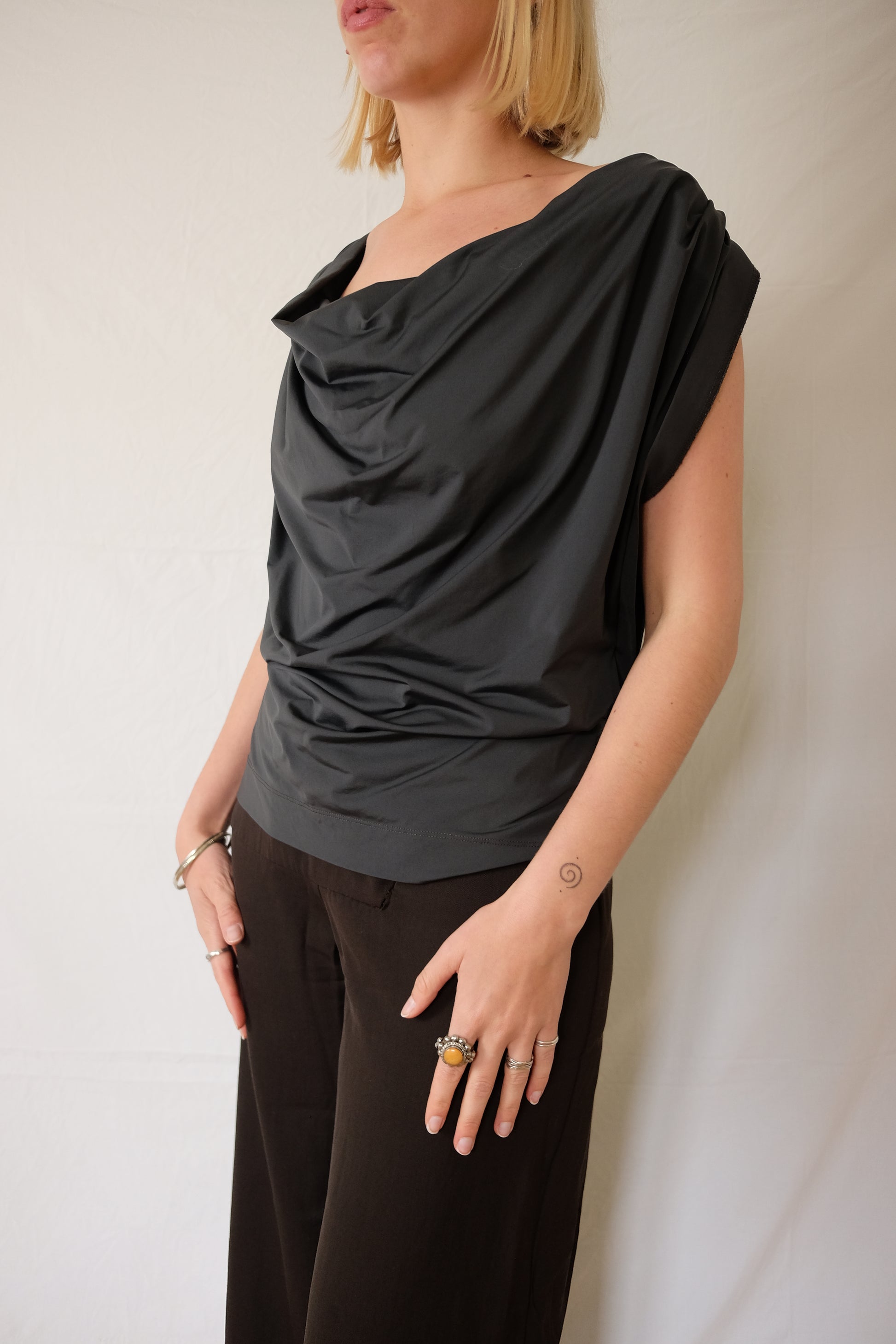 grey Cora Kemperman top