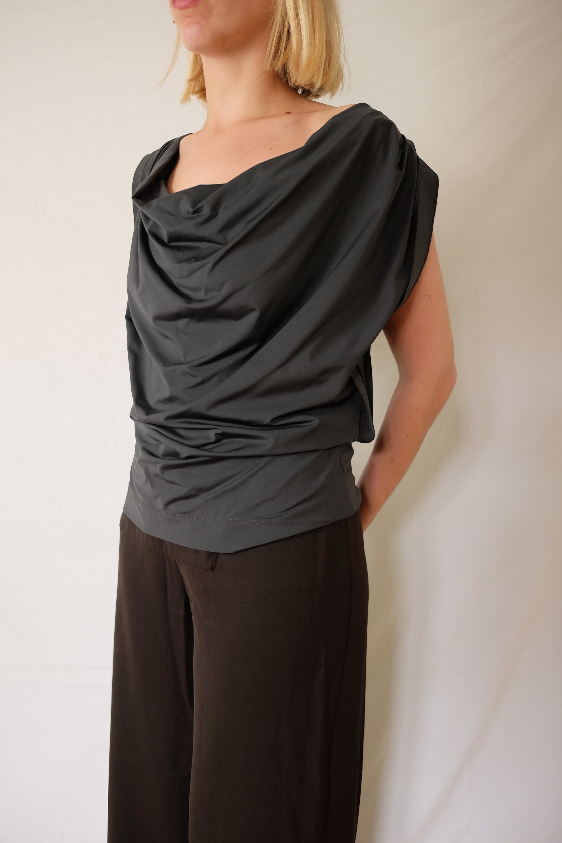 grey Cora Kemperman top
