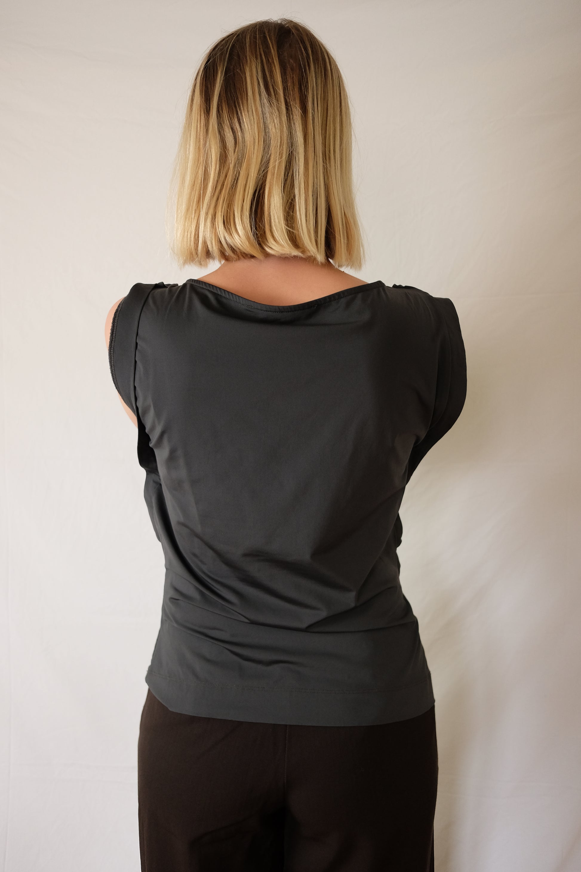 grey Cora Kemperman top