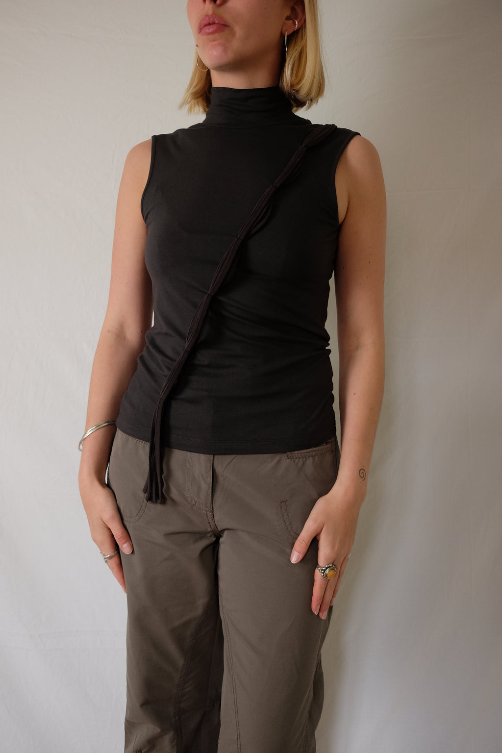 brown Xandres top