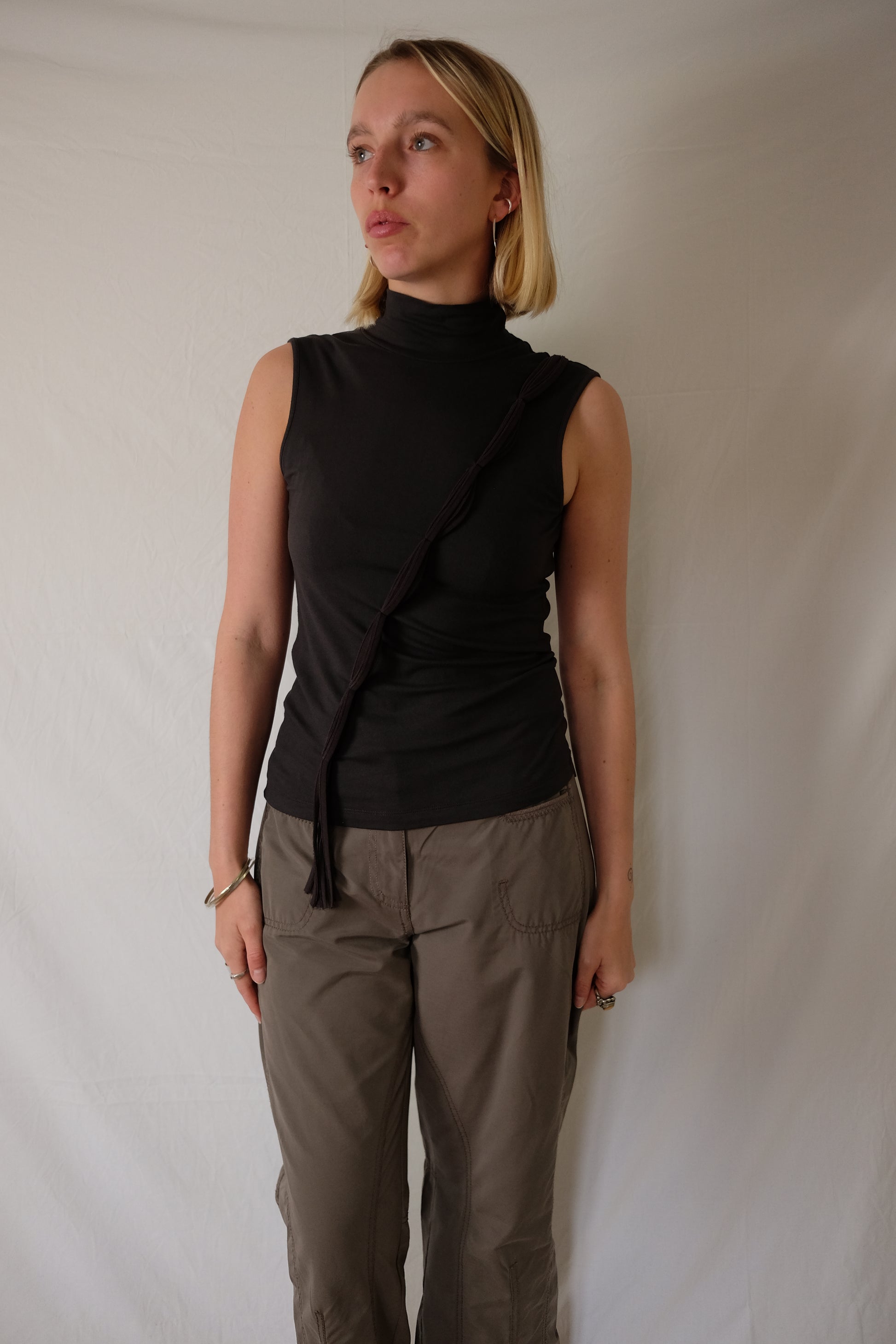 brown Xandres top
